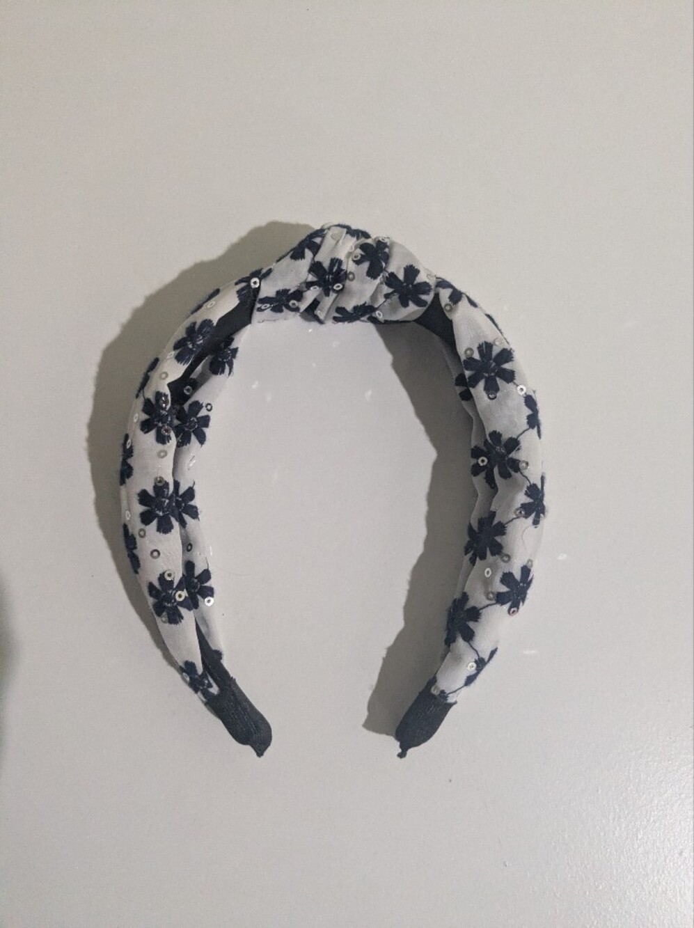 Women's 2 Pack of Hair Acccesories - Picture 2 of 4